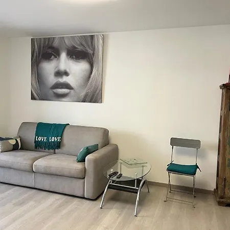 아파트 T2! 3 Ou 4 Personnes Centre Neuf Avec Garage