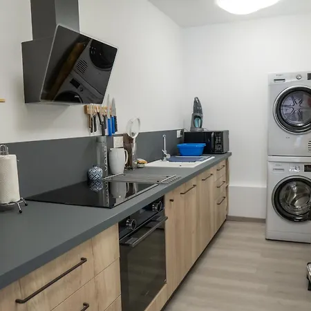 아파트 T2! 3 Ou 4 Personnes Centre Neuf Avec Garage 사나리쉬르메르